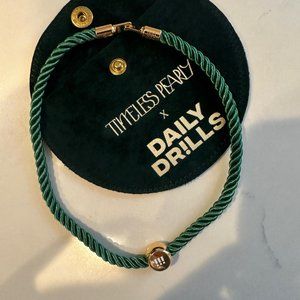 Daily Drills x Timeless Pearly Necklace